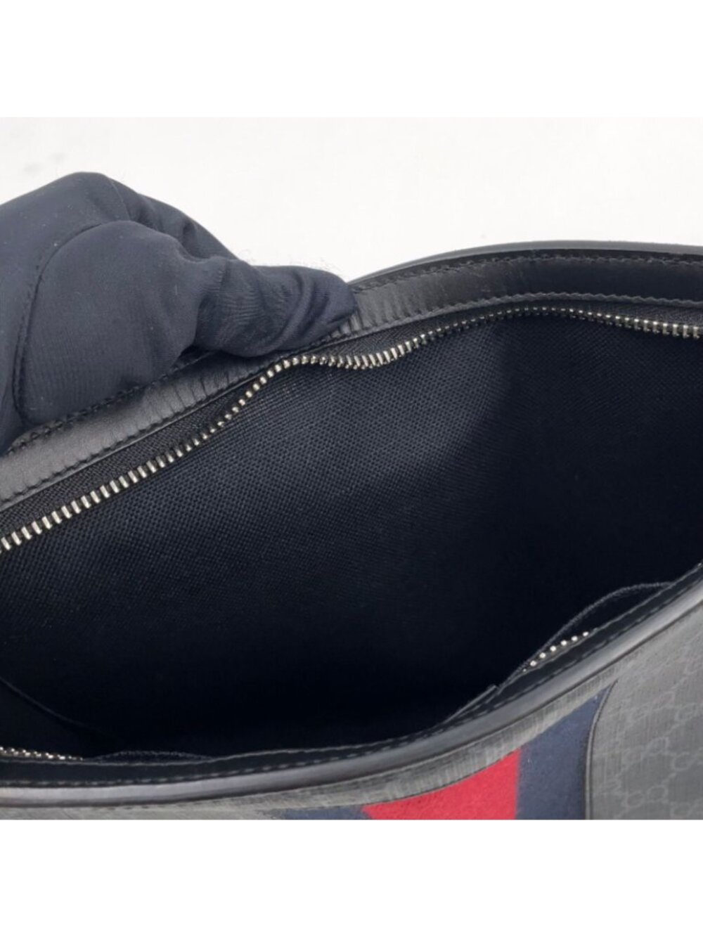 ★SOLD★ Gucci GG Supreme Webbing Line Leather Black Clutch Silver - Picture 7 of 15